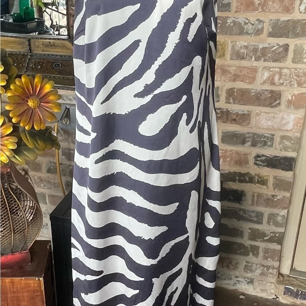 H&M Asymmetrical White and Blue Maxi Dress, Modern & Sophisticated Sz Small